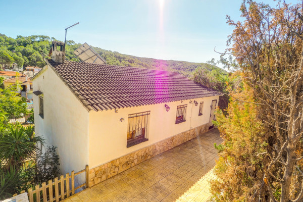 #Casas & Villas - 3 Habitaciones 1 Baños 90 m2 | Can Lloses, Sant Pere de Ribes 