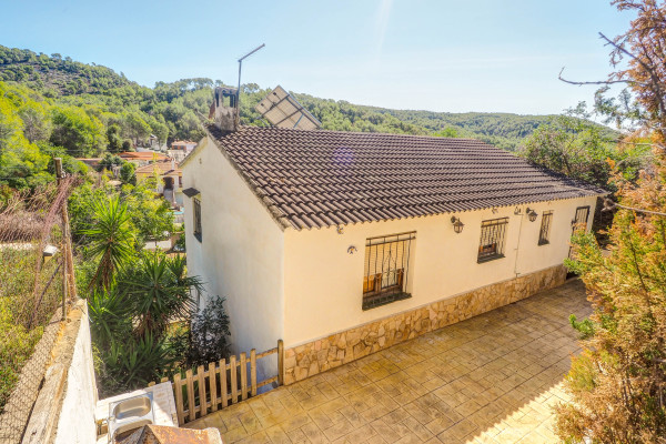 #Casas & Villas - 3 Habitaciones 1 Baños 90 m2 | Can Lloses, Sant Pere de Ribes 