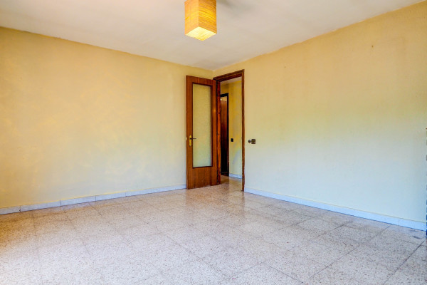 #Casas & Villas - 3 Habitaciones 1 Baños 90 m2 | Can Lloses, Sant Pere de Ribes 