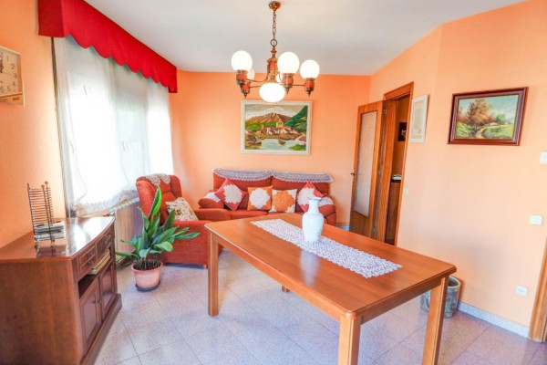 #living - Apartamento - 4 Habitaciones 1 Baños 94 m2 | Centre, Vilanova i la Geltrú 