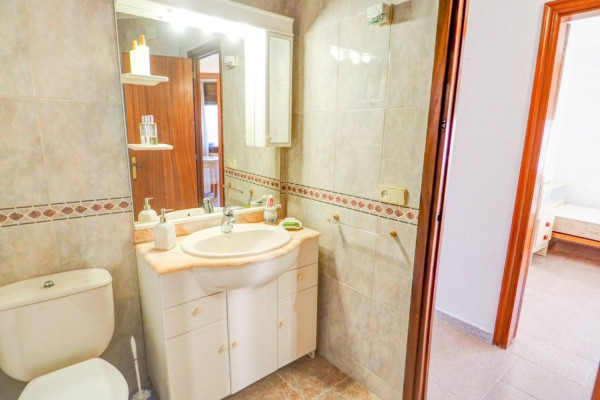 #Apartamento - 4 Habitaciones 1 Baños 94 m2 | Centre, Vilanova i la Geltrú bathroom
