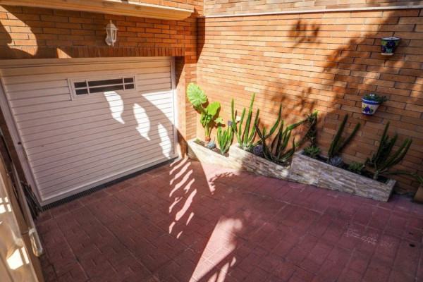 #Houses & Villas - 5 Rooms 5 Bathrooms 247 m2 | Centre Vila - La Geltrú, Vilanova i la Geltrú terrace