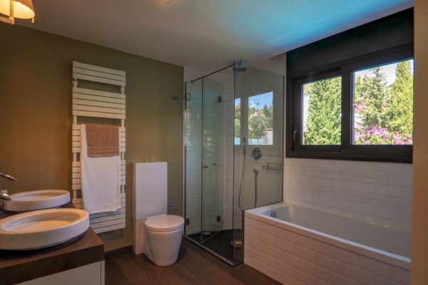 #Maisons & Villas - 6 Chambres 7 Salle de bain 510 m2 | Vallpineda-Santa Bárbara, Sitges bathroom