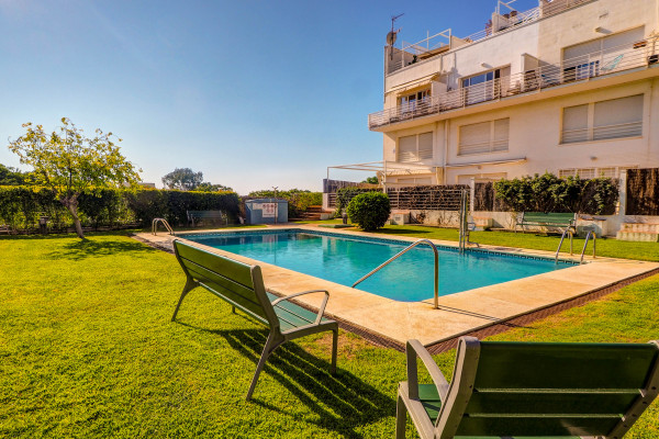 #Apartment - 3 Rooms 2 Bathrooms 104 m2 | Can Pei, Sitges 
