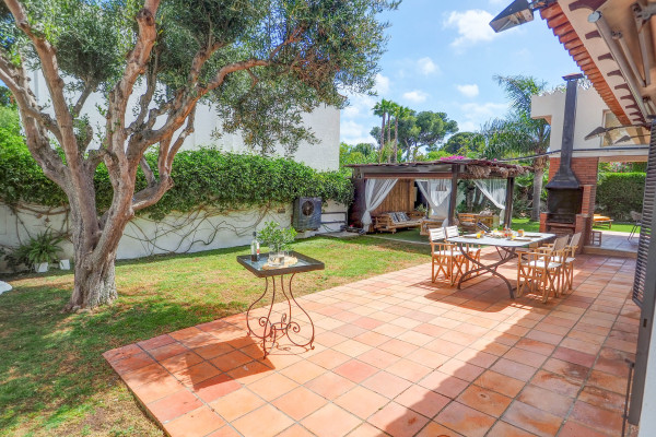 #Casas & Villas - 6 Habitaciones 6 Baños 526 m2 | Vinyet-Terramar, Sitges 