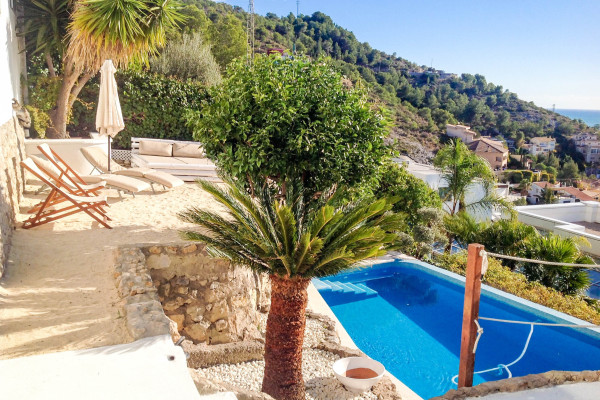 #Houses & Villas - 5 Rooms 4 Bathrooms 250 m2 | Levantina, Sitges 