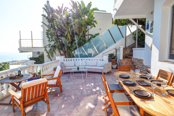 #Houses & Villas - 5 Rooms 4 Bathrooms 250 m2 | Levantina, Sitges 