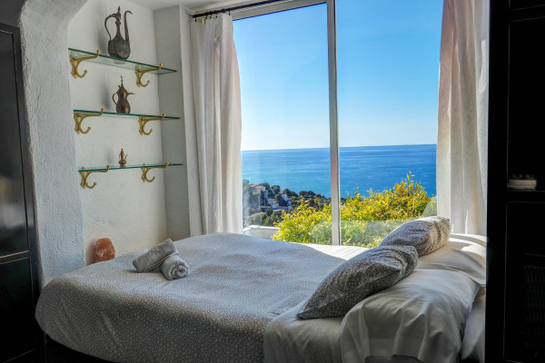#Houses & Villas - 5 Rooms 4 Bathrooms 250 m2 | Levantina, Sitges 