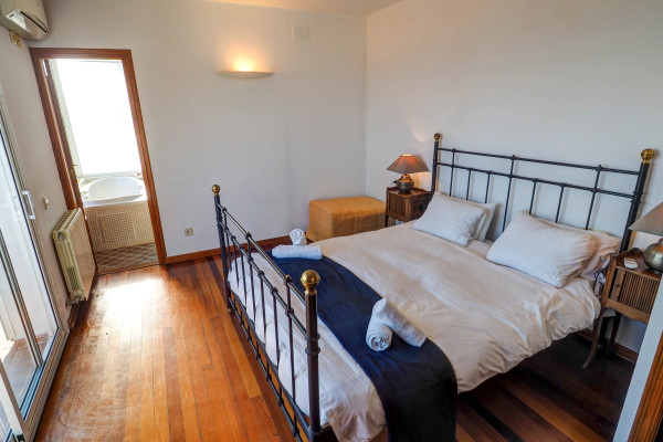 #Houses & Villas - 5 Rooms 4 Bathrooms 250 m2 | Levantina, Sitges 