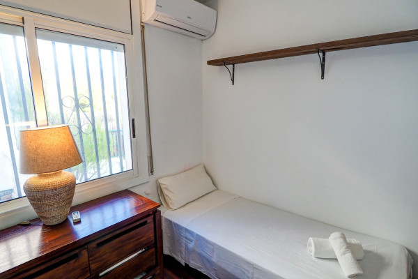 #Houses & Villas - 5 Rooms 4 Bathrooms 250 m2 | Levantina, Sitges 