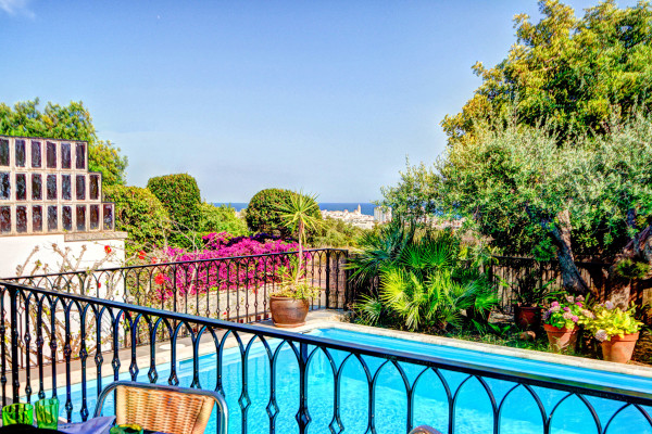 #Houses & Villas - 3 Rooms 3 Bathrooms 200 m2 | Santa Barbara, Sitges 