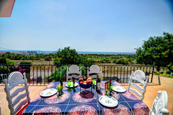 #Houses & Villas - 3 Rooms 3 Bathrooms 200 m2 | Santa Barbara, Sitges 
