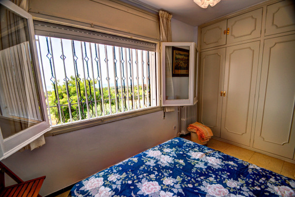 #Houses & Villas - 3 Rooms 3 Bathrooms 200 m2 | Santa Barbara, Sitges 