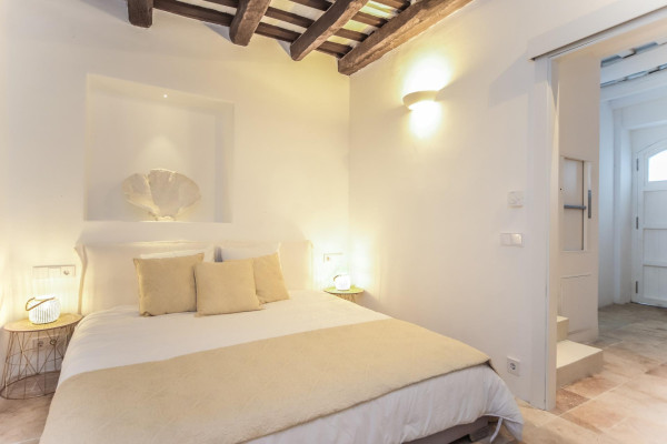 #Houses & Villas - 3 Rooms 3 Bathrooms 260 m2 | Centre, Sitges 