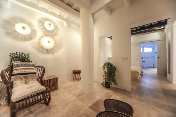 #Houses & Villas - 3 Rooms 3 Bathrooms 260 m2 | Centre, Sitges 