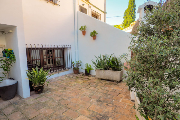 #Houses & Villas - 4 Rooms 3 Bathrooms 203 m2 | , Sant Pere de Ribes 