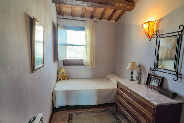#Houses & Villas - 4 Rooms 3 Bathrooms 203 m2 | , Sant Pere de Ribes 