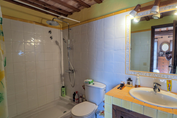 #Houses & Villas - 4 Rooms 3 Bathrooms 203 m2 | , Sant Pere de Ribes 