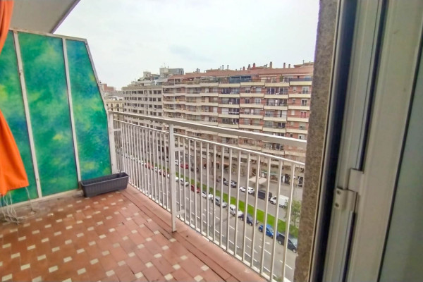 #Apartment - 4 Rooms 2 Bathrooms 107 m2 | Eixample, Barcelona Terraza