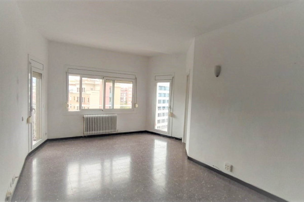 #Apartment - 4 Rooms 2 Bathrooms 107 m2 | Eixample, Barcelona Salón