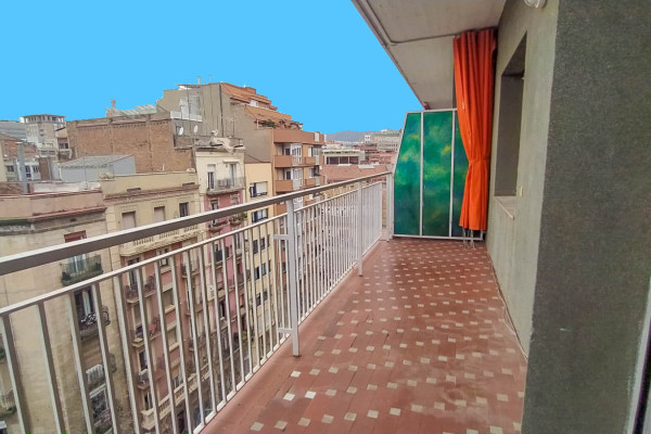 #Apartment - 4 Rooms 2 Bathrooms 107 m2 | Eixample, Barcelona Terraza