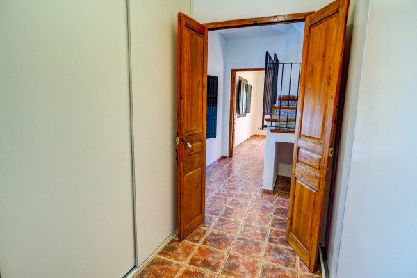 #Maisons & Villas - 6 Chambres 2 Salle de bain 525 m2 | Canyelles, Canyelles 