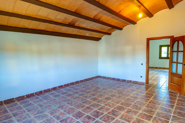 #Maisons & Villas - 6 Chambres 2 Salle de bain 525 m2 | Canyelles, Canyelles 