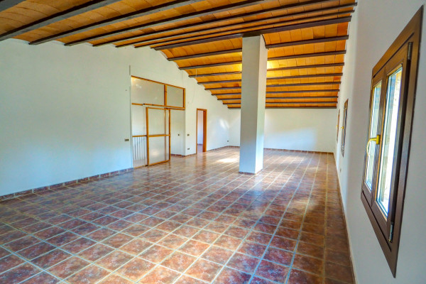 #Maisons & Villas - 6 Chambres 2 Salle de bain 525 m2 | Canyelles, Canyelles 