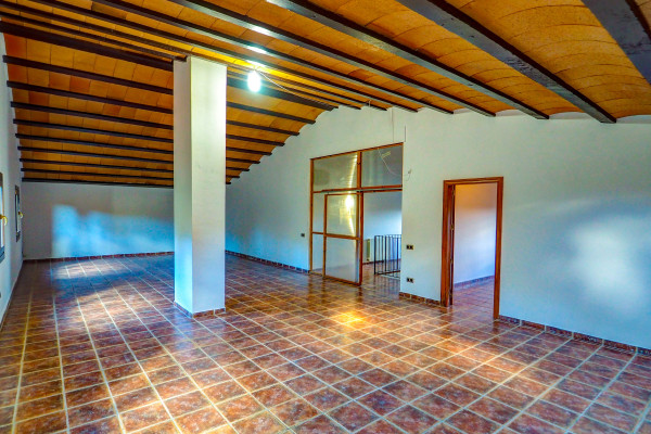 #Maisons & Villas - 6 Chambres 2 Salle de bain 525 m2 | Canyelles, Canyelles 
