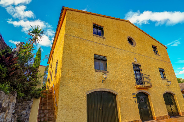 #Maisons & Villas - 6 Chambres 2 Salle de bain 525 m2 | Canyelles, Canyelles 