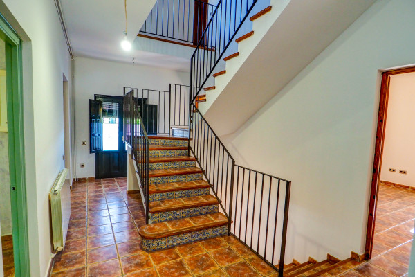 #Maisons & Villas - 6 Chambres 2 Salle de bain 525 m2 | Canyelles, Canyelles 