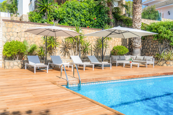 #Casas & Villas - 6 Habitaciones 5 Baños 591 m2 | Vallpineda, Sitges 