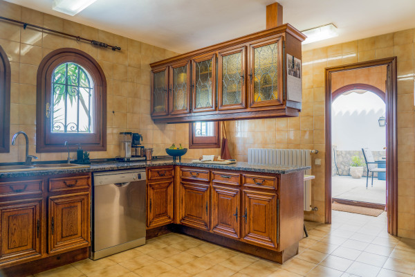 #Casas & Villas - 6 Habitaciones 5 Baños 591 m2 | Vallpineda, Sitges 