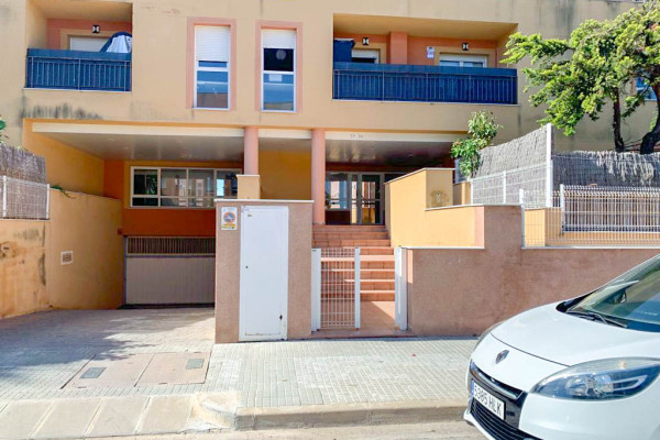 #Apartamento - 3 Habitaciones 2 Baños 168 m2 | Les Salines, Cubelles Fachada