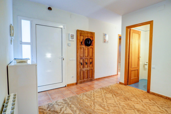 #Entrada - Houses & Villas - 5 Rooms 3 Bathrooms 509 m2 | mas mestres, Olivella 