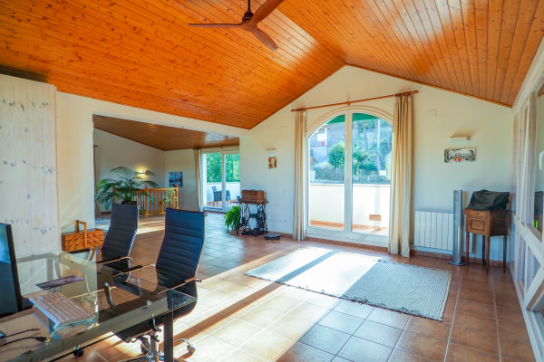 #38188 - Starfall House | Houses for Sale | Hello Homes Sitges