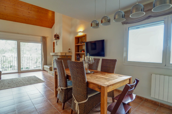 #38206 - Starfall House | Houses for Sale | Hello Homes Sitges