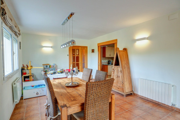 #38210 - Starfall House | Houses for Sale | Hello Homes Sitges