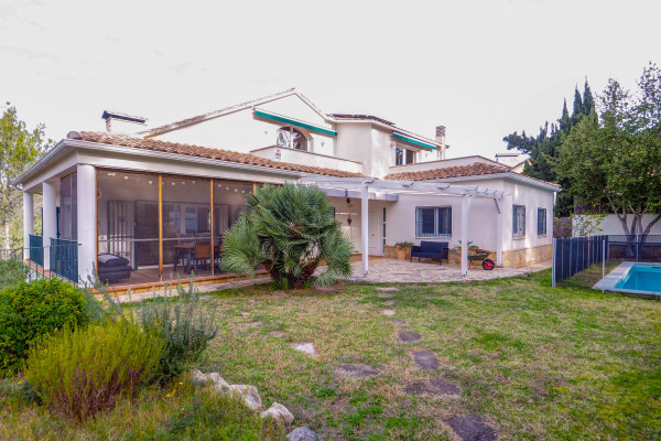 #Houses & Villas - 5 Rooms 3 Bathrooms 509 m2 | mas mestres, Olivella Fachada