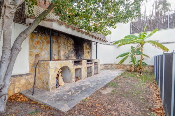 #38230 - Starfall House | Houses for Sale | Hello Homes Sitges