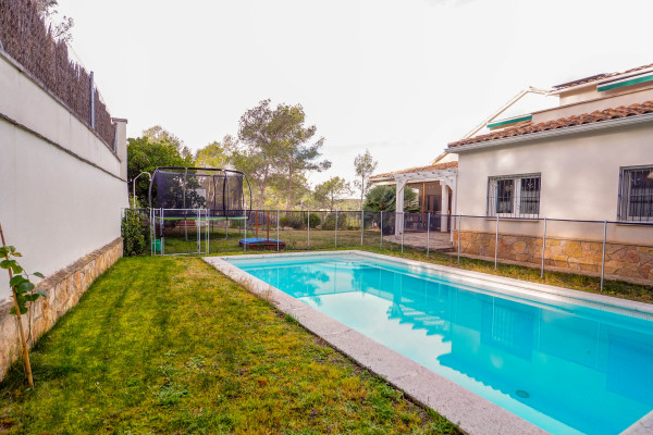 #Houses & Villas - 5 Rooms 3 Bathrooms 509 m2 | mas mestres, Olivella Jardín