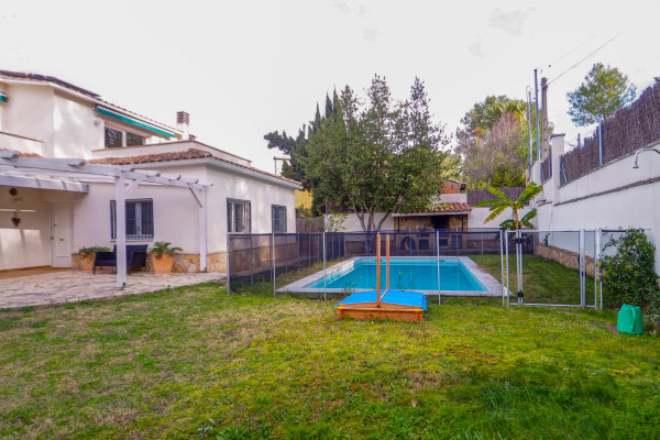 #38238 - Starfall House | Houses for Sale | Hello Homes Sitges