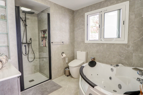 #Houses & Villas - 3 Rooms 2 Bathrooms 140 m2 | La Levantina, Sitges 
