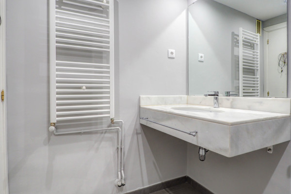 # - Apartment - 3 Rooms 2 Bathrooms 130 m2 | , Sitges 