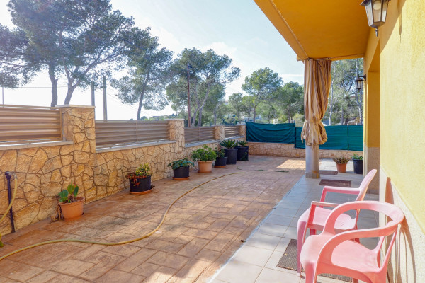 #Houses & Villas - 4 Rooms 2 Bathrooms 265 m2 | cal suria, Olivella 