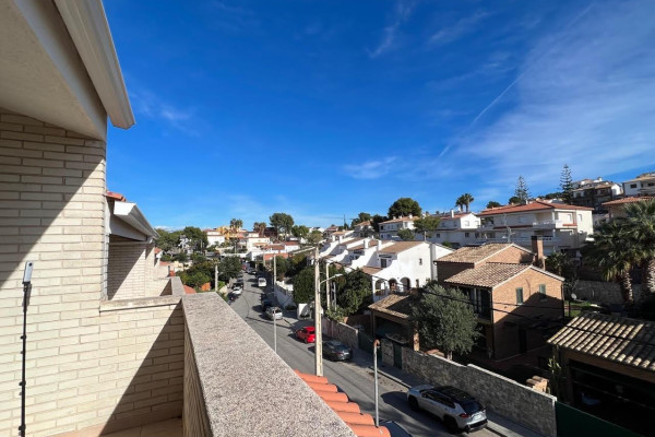 #41031 - House - Centre, Sant Pere de Ribes | Houses for Sale | Hello Homes Sitges