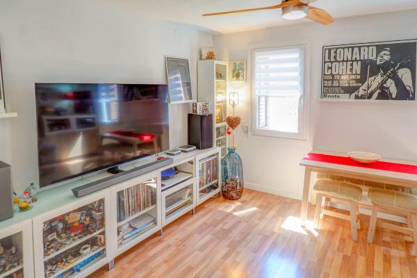#42551 - Apartment - Centre, Sitges | Apartments for Sale | Hello Homes Sitges