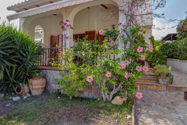 #44303 - House - Otros, Les Roquetes | Houses for Sale | Hello Homes Sitges
