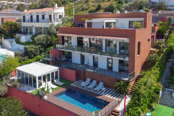 #48317 - Hus - Montgavina, Sitges 