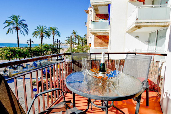 #51523 - Apartment - Centre, Sitges | Apartments for Sale | Hello Homes Sitges